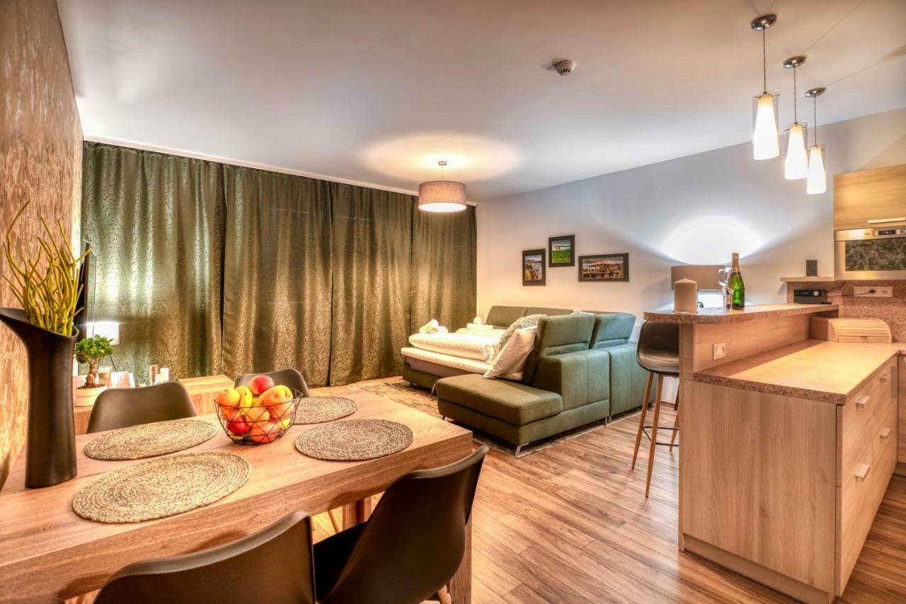 Apartman Lio - Free Garage Parking Tatranska Lomnica Luaran gambar